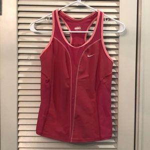 NIKE tank